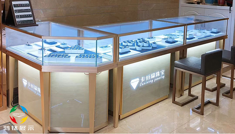 商場玻璃珠寶展示柜，不但不貴，還不止好一點(diǎn)！