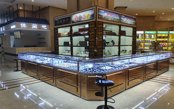 珠寶展示柜臺(tái)沒有zui好的，只有zui合適的
