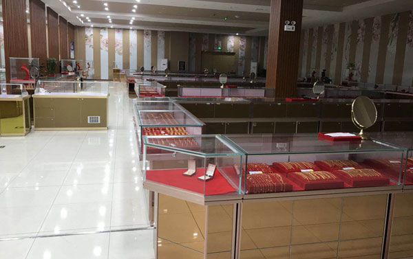 珠寶展示柜工廠合作，您選擇對(duì)了嗎?